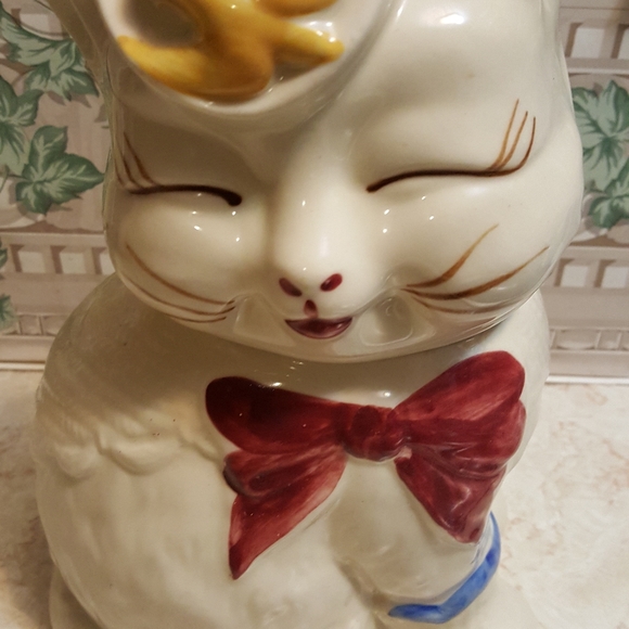 Vintage Shawnee Puss and Boots Cookie Jar with Salt and Pepper Shaker - Picture 13 of 13